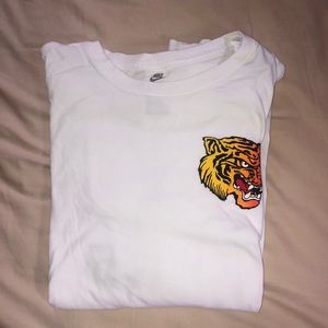 long sleeve nike shirt